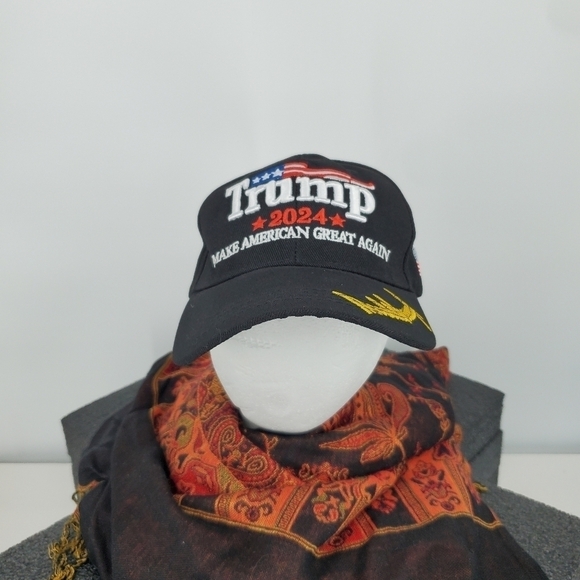 Trump 2024 Embroidered Signature Make America Great Again Rope Cap Black Hat NEW - Picture 3 of 12